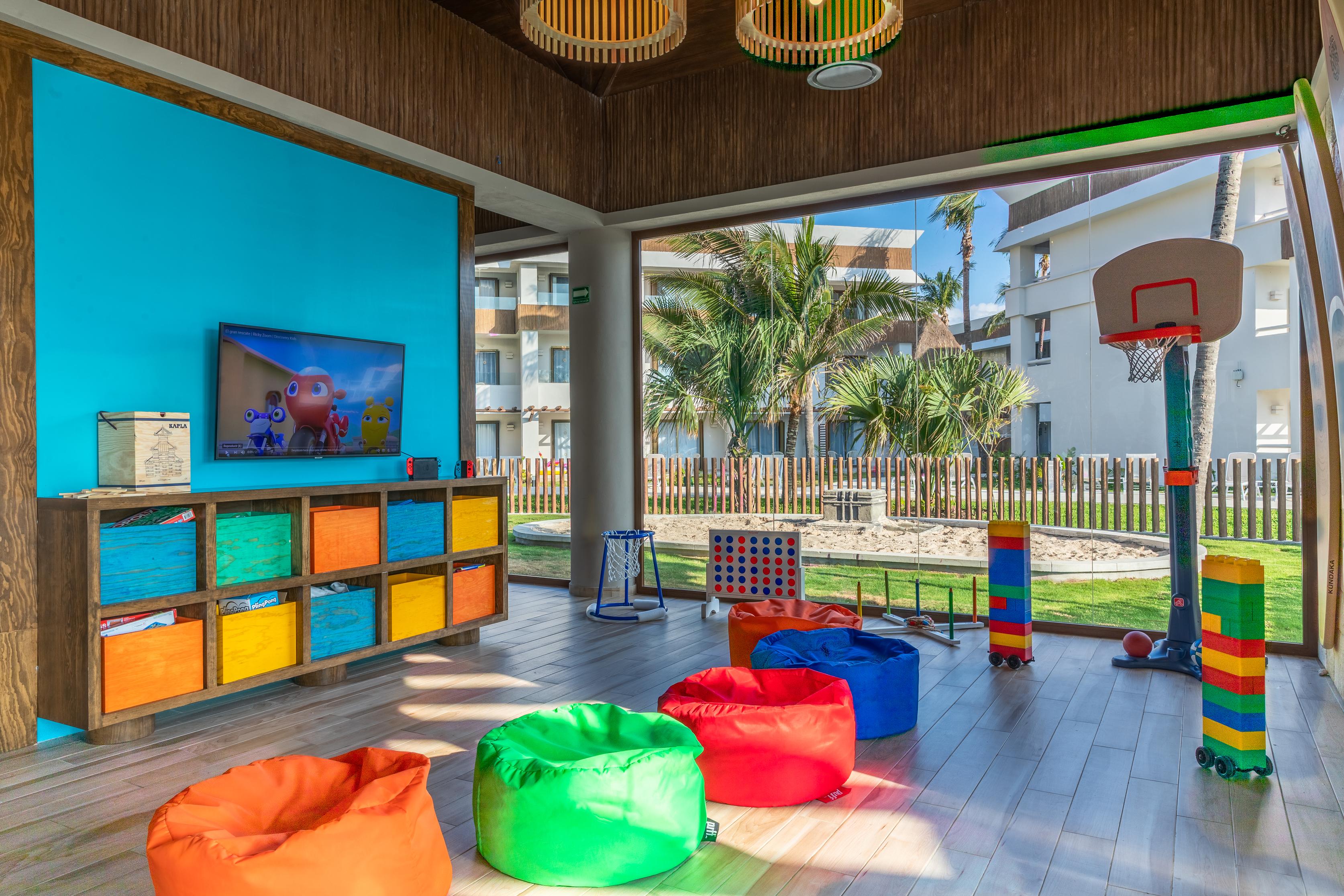 บาเอีย ปรินซิเป แกรนด์ ตูลุม - ออล อินคลูซีฟ Hotel Riviera Maya ภายนอก รูปภาพ Kids Club at Iberostar Grand Bahia, 2017