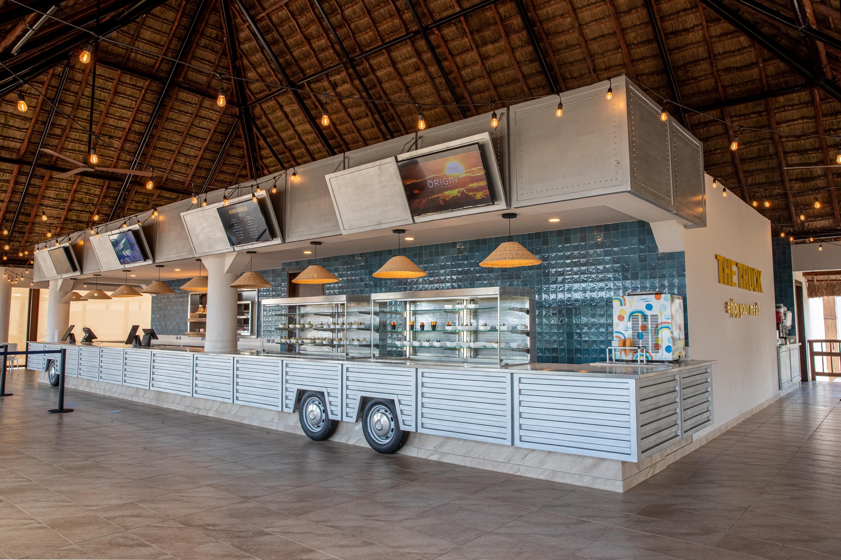 บาเอีย ปรินซิเป แกรนด์ ตูลุม - ออล อินคลูซีฟ Hotel Riviera Maya ภายนอก รูปภาพ The interior of the airport.